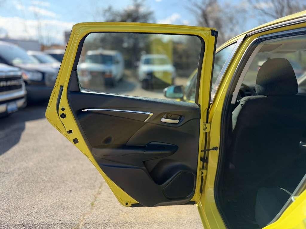 Honda Fit LX 6-Spd MT 2015