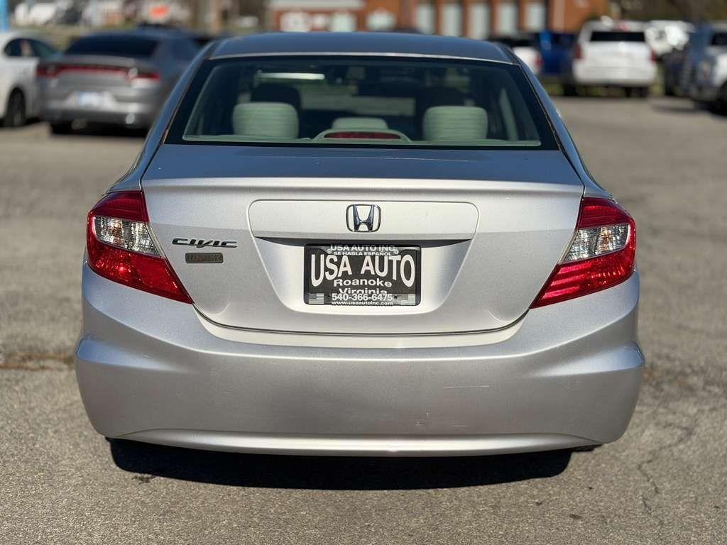 Honda Civic LX Sedan 5-Speed AT 2012