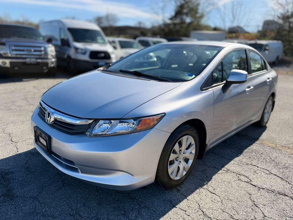 Honda Civic LX Sedan 5-Speed AT 2012