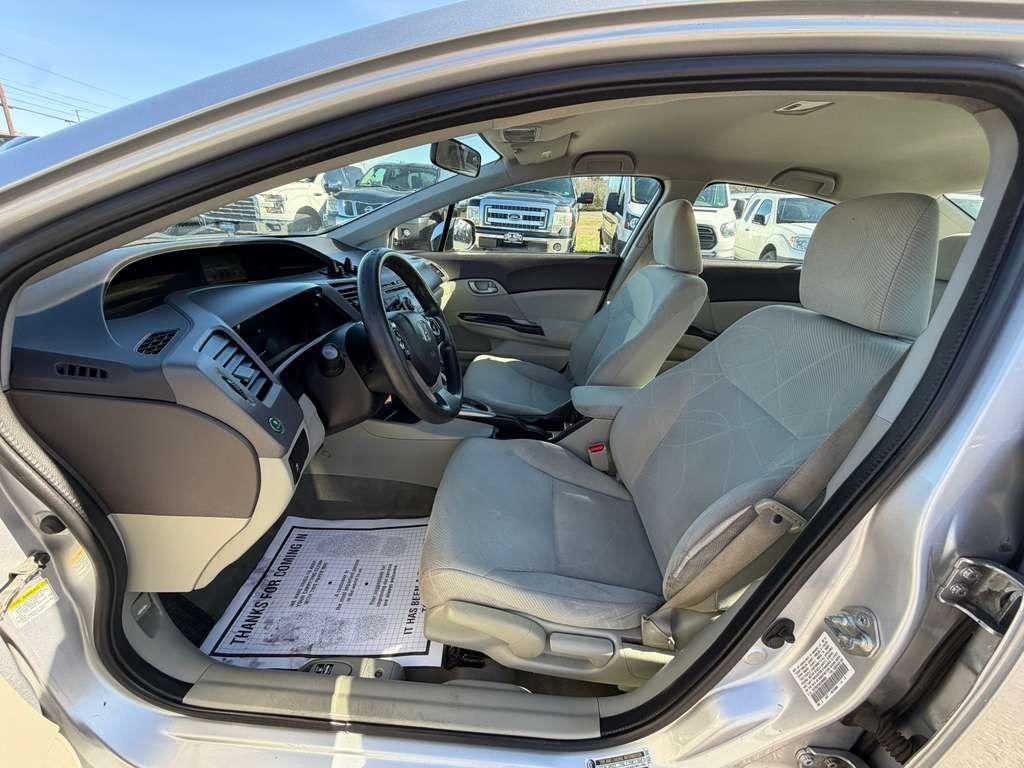 Honda Civic LX Sedan 5-Speed AT 2012