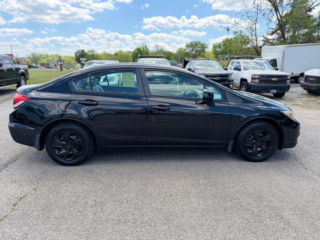 Honda Civic LX Sedan 5-Speed AT 2013