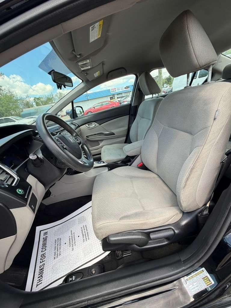 Honda Civic LX Sedan 5-Speed AT 2013