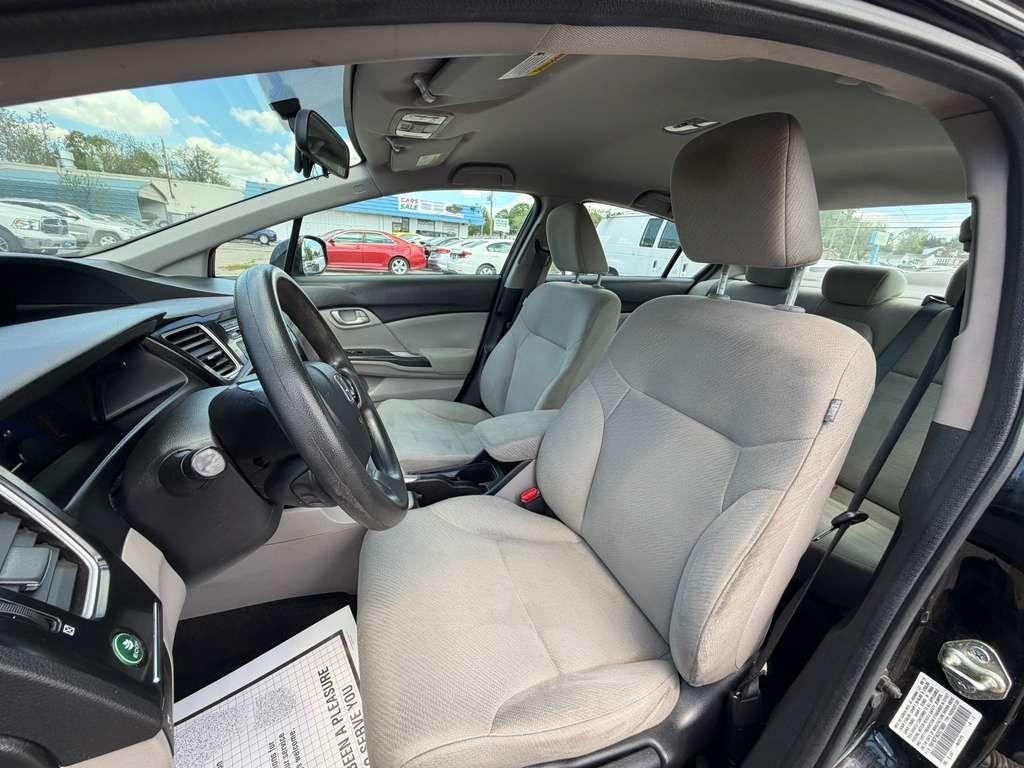 Honda Civic LX Sedan 5-Speed AT 2013