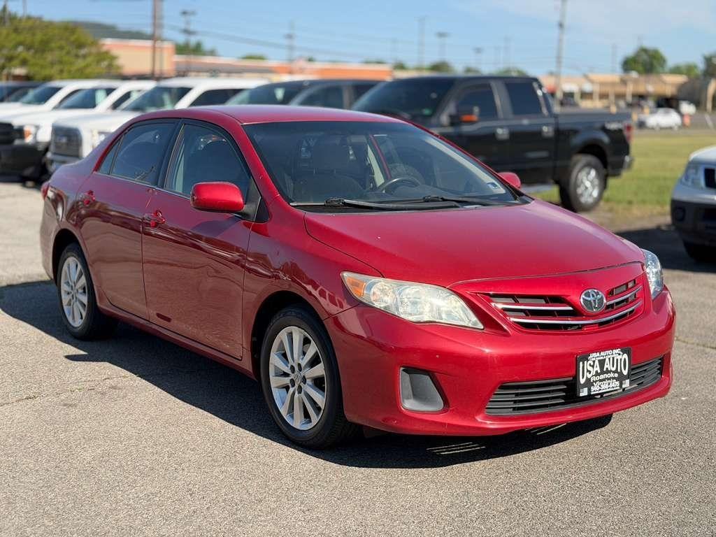 Toyota Corolla S 5-Speed MT 2013