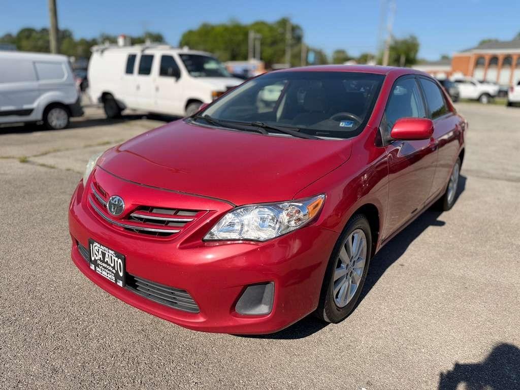 Toyota Corolla S 5-Speed MT 2013