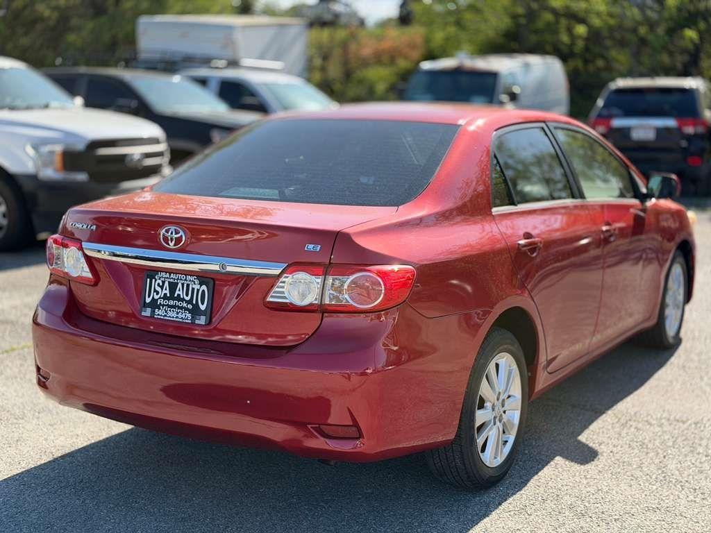 Toyota Corolla S 5-Speed MT 2013