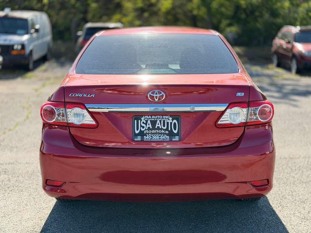 Toyota Corolla S 5-Speed MT 2013