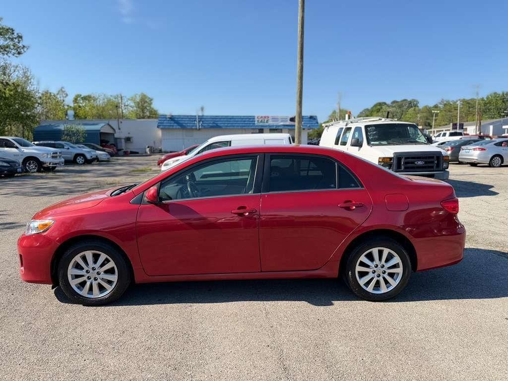 Toyota Corolla S 5-Speed MT 2013