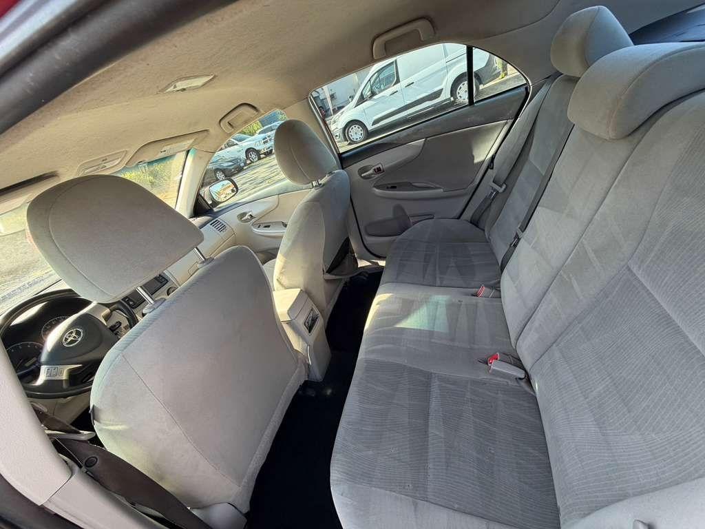 Toyota Corolla S 5-Speed MT 2013