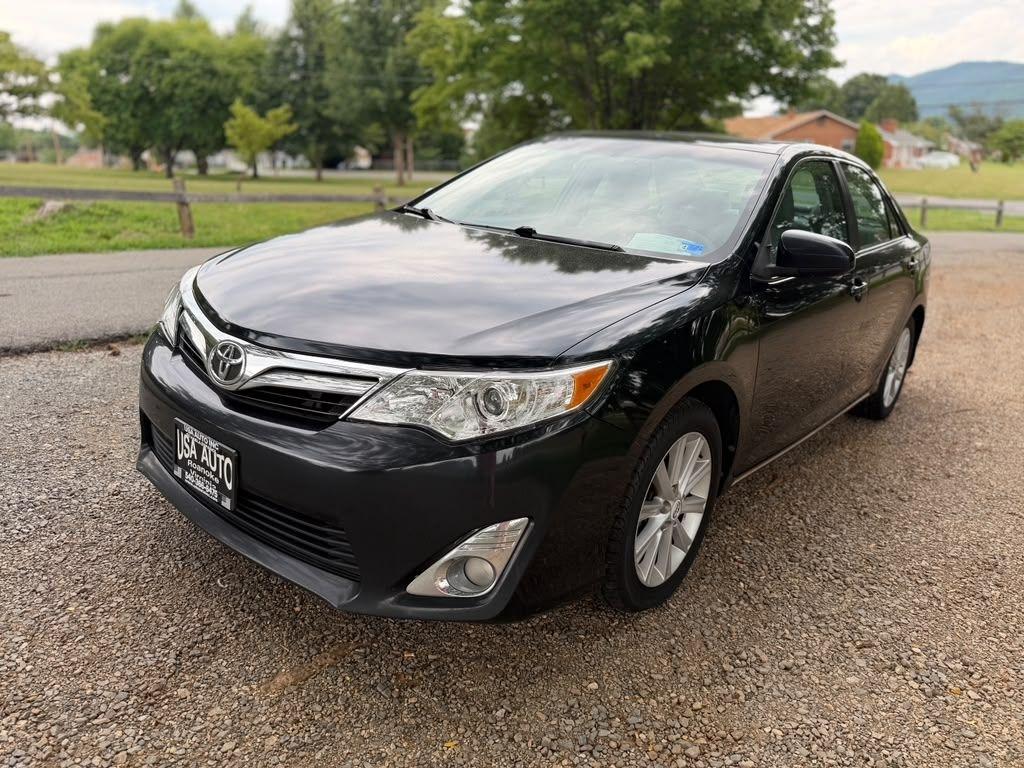 Toyota Camry SE 2012