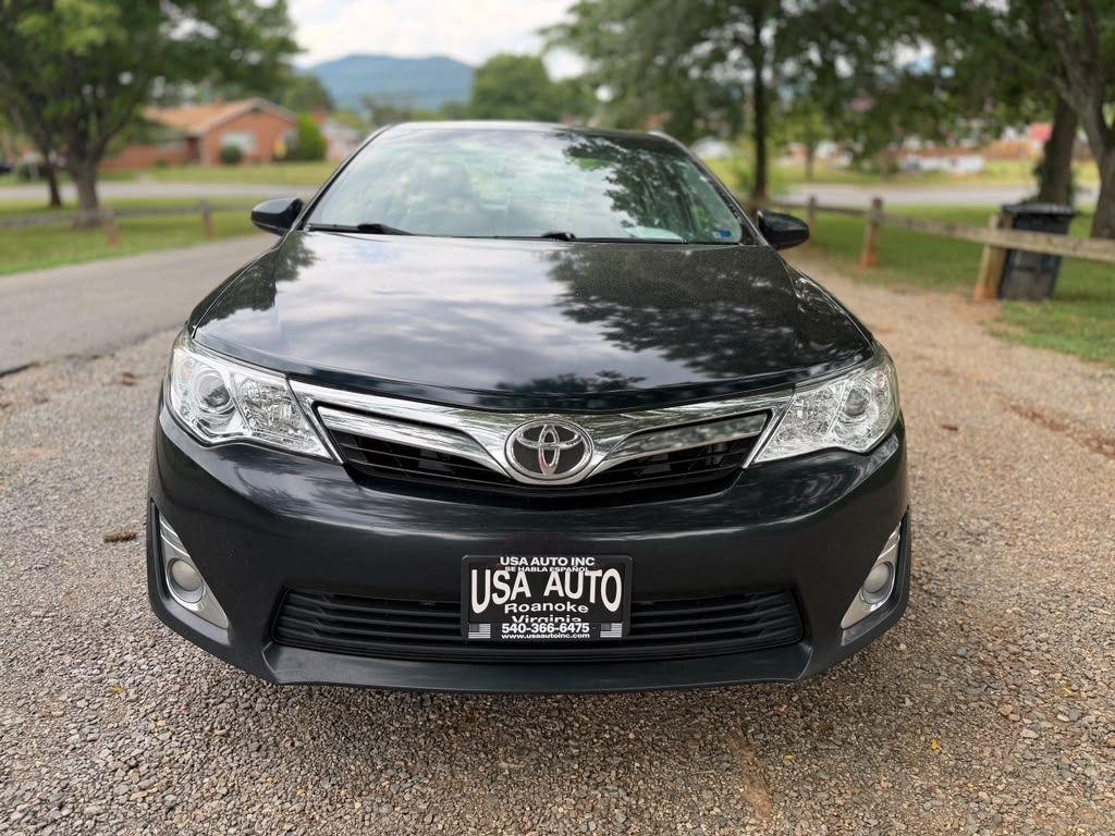 Toyota Camry SE 2012