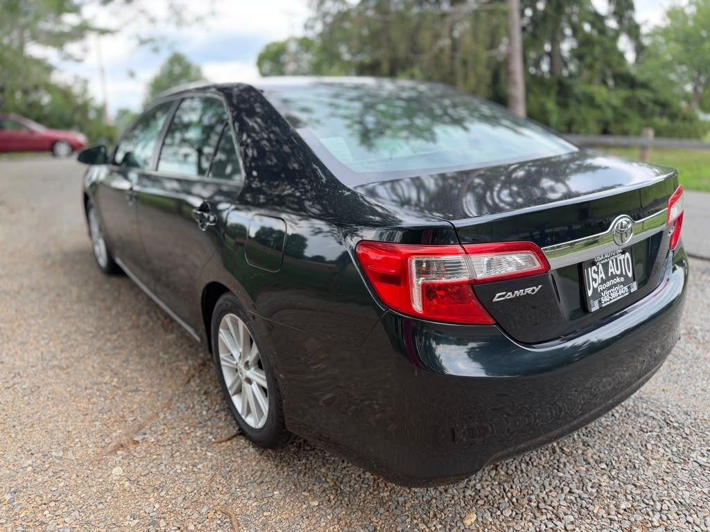 Toyota Camry SE 2012