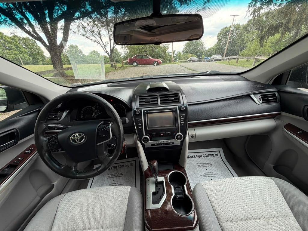 Toyota Camry SE 2012