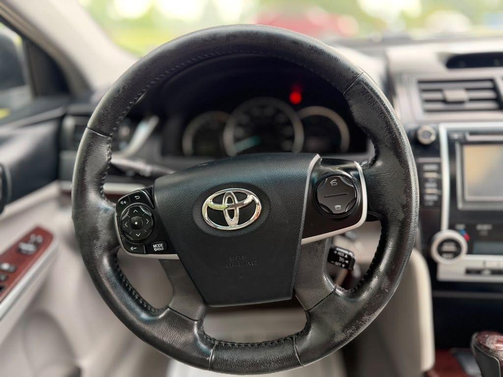 Toyota Camry SE 2012