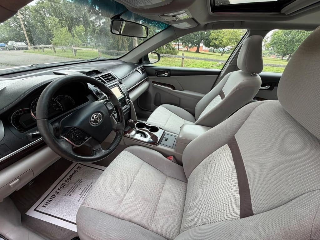 Toyota Camry SE 2012