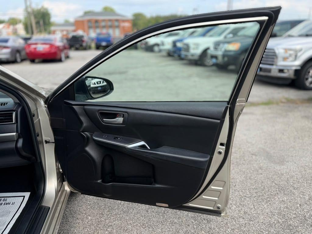 Toyota Camry LE 2015