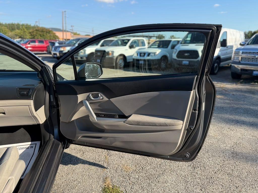 Honda Civic EX Coupe 5-Speed AT 2012