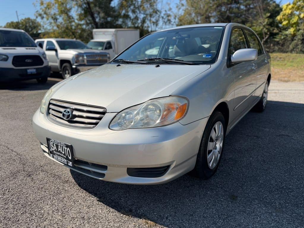 Toyota Corolla CE 2004