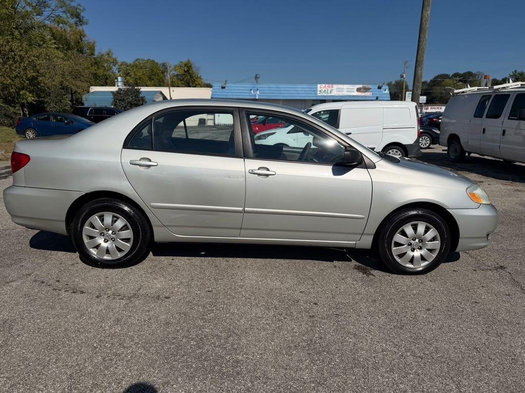 Toyota Corolla CE 2004