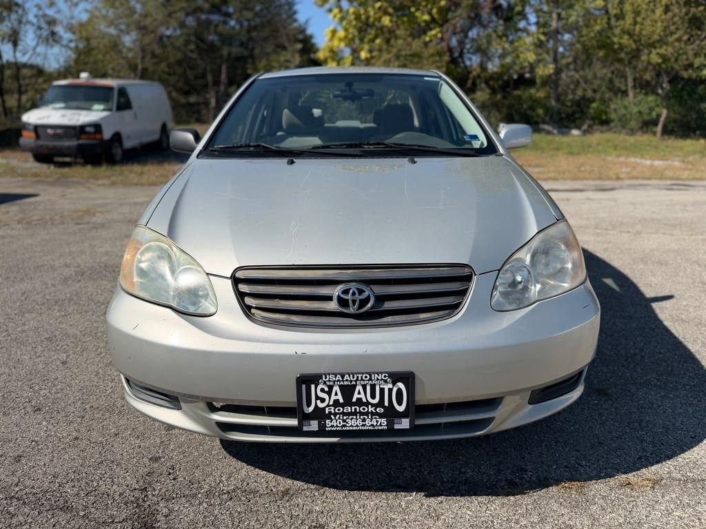 Toyota Corolla CE 2004