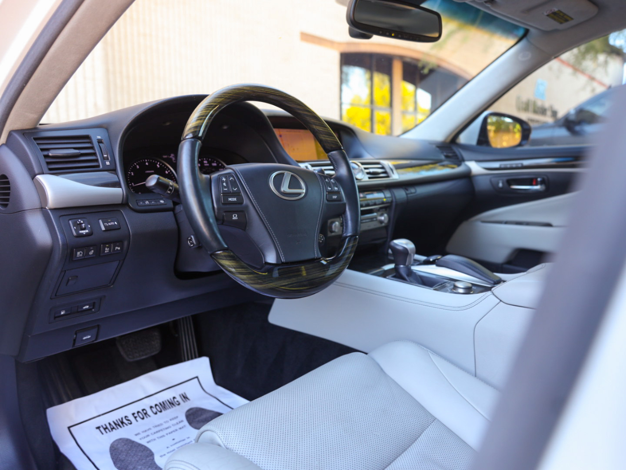 Lexus LS 460 L Luxury Sedan 2013