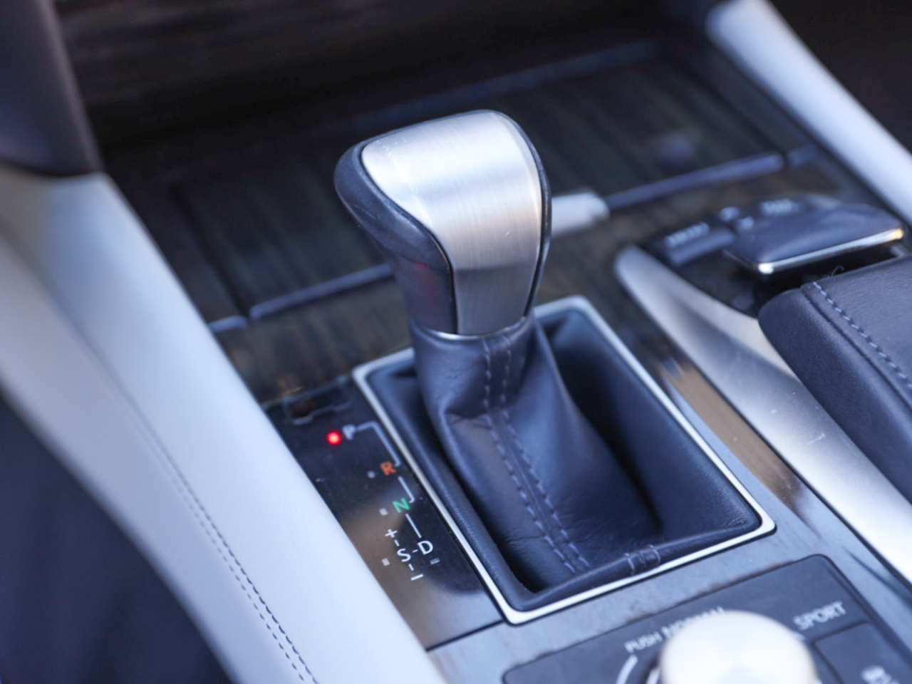 Lexus LS 460 L Luxury Sedan 2013