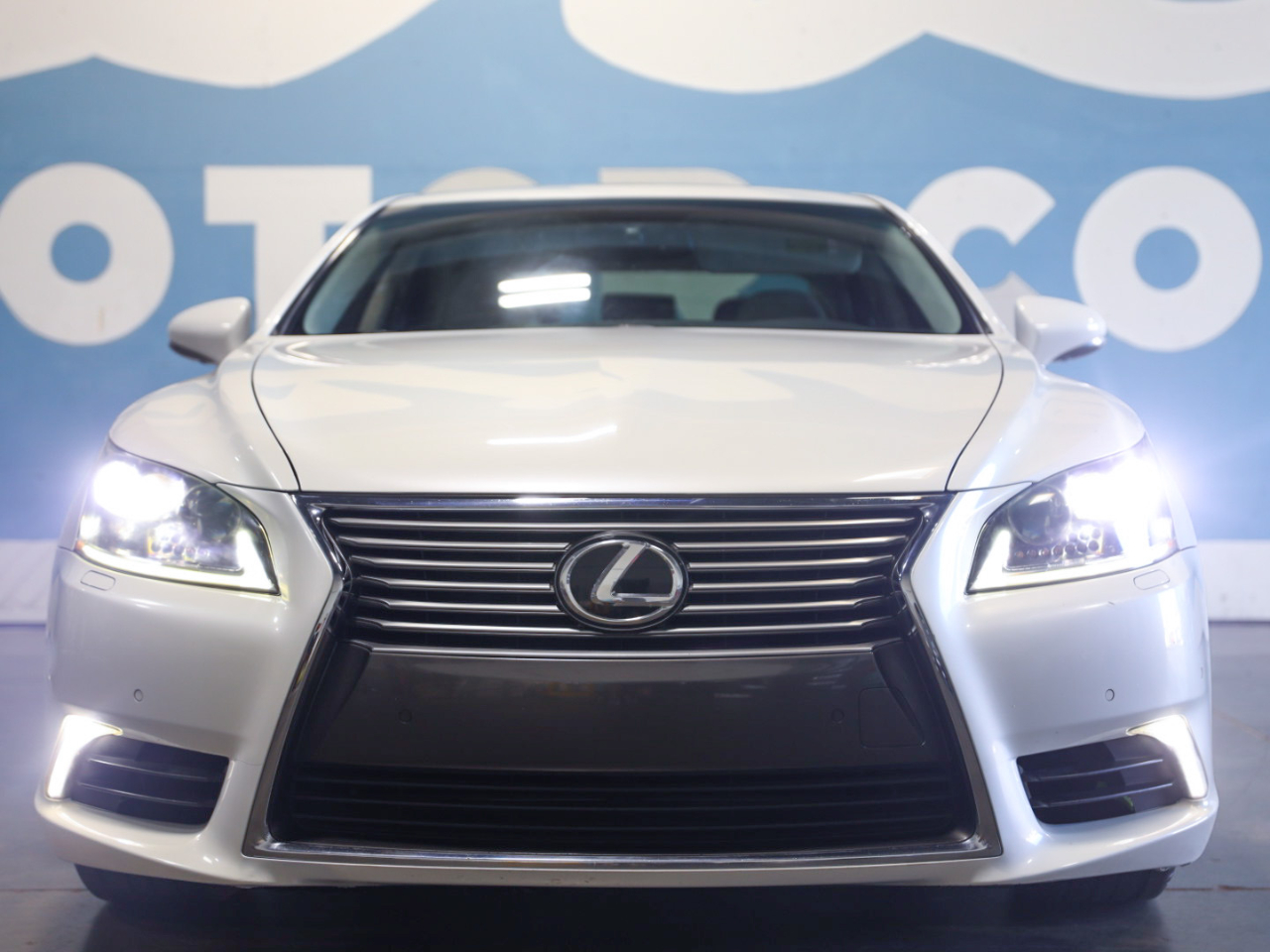 Lexus LS 460 L Luxury Sedan 2013