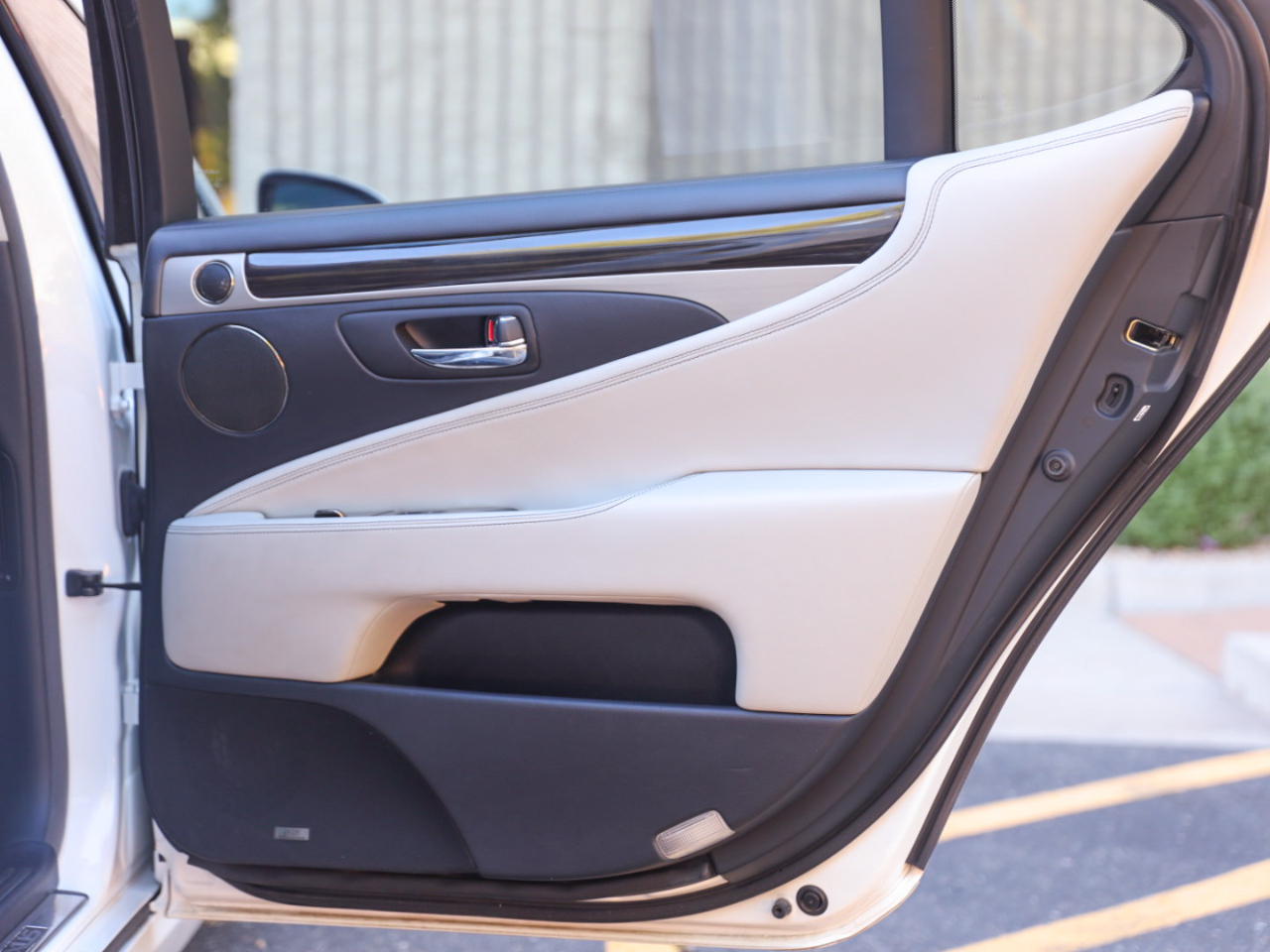 Lexus LS 460 L Luxury Sedan 2013