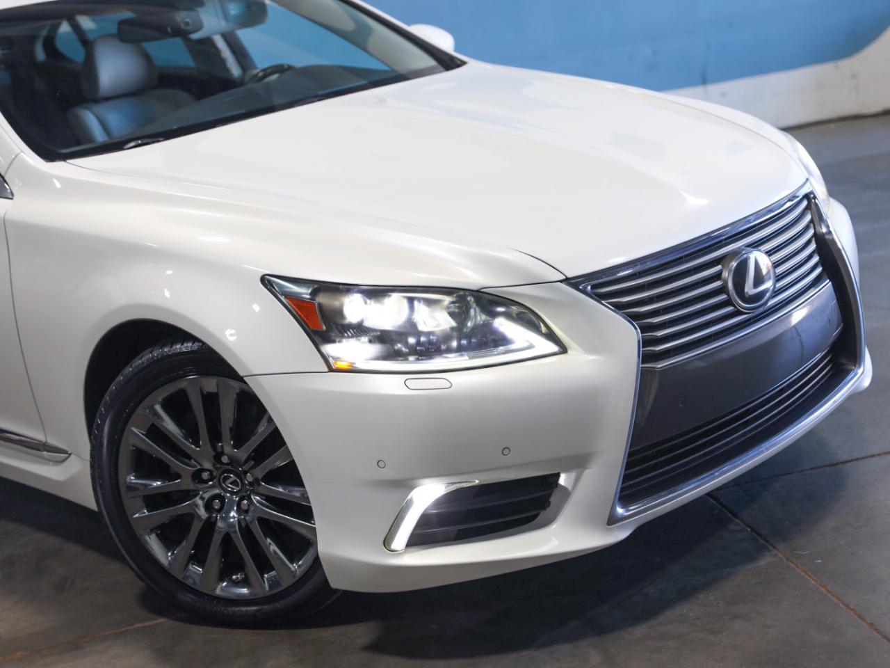 Lexus LS 460 L Luxury Sedan 2013