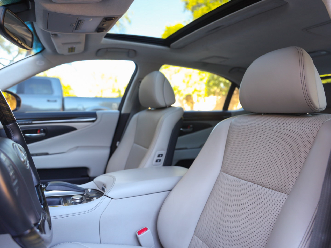 Lexus LS 460 L Luxury Sedan 2013