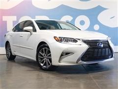 2017 Lexus ES 300h 