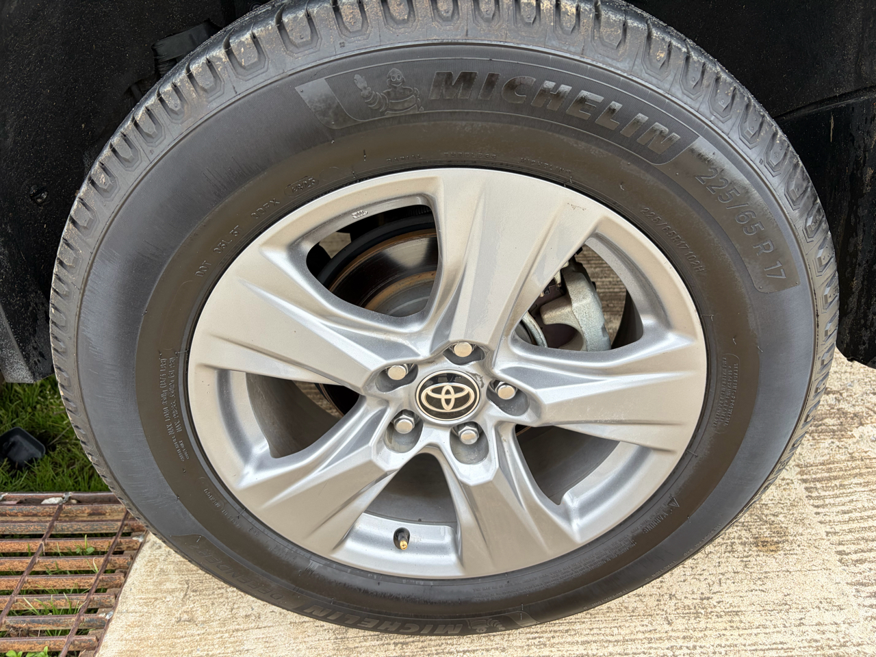 Toyota RAV4 XLE 2022