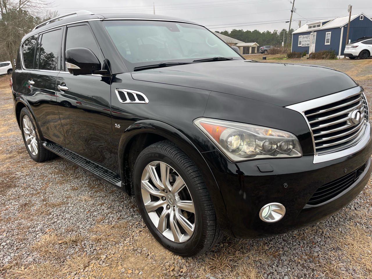 Infiniti QX80  2014
