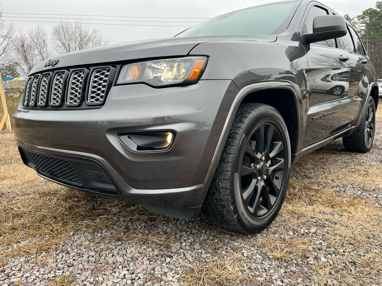 Jeep Grand Cherokee Laredo 2WD 2018