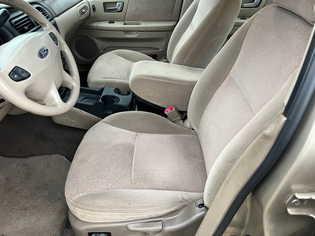 Ford Taurus SE SVG 2000