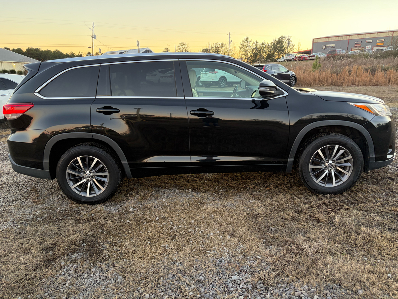 Toyota Highlander XLE 2WD 2017