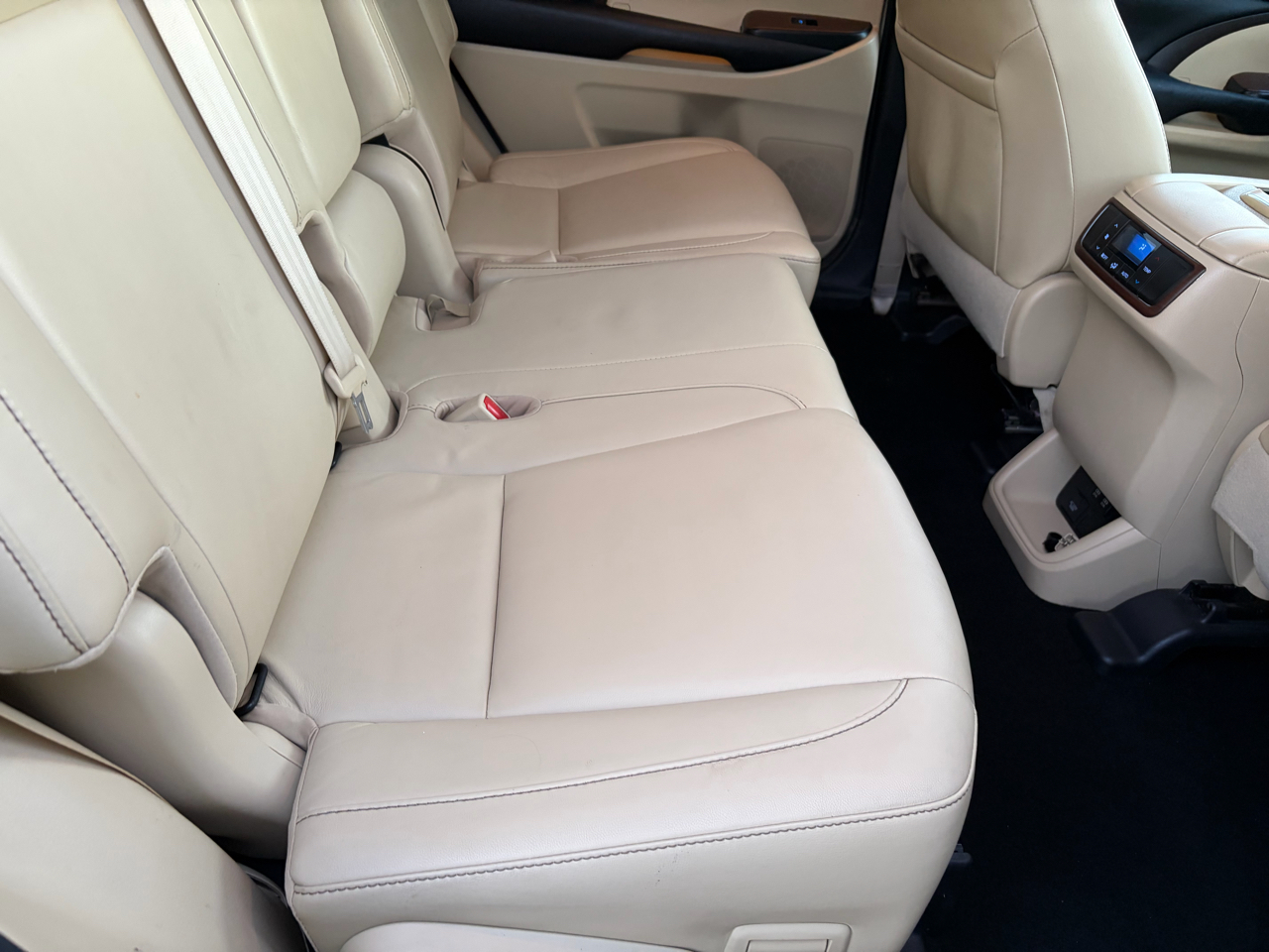 Toyota Highlander XLE 2WD 2017