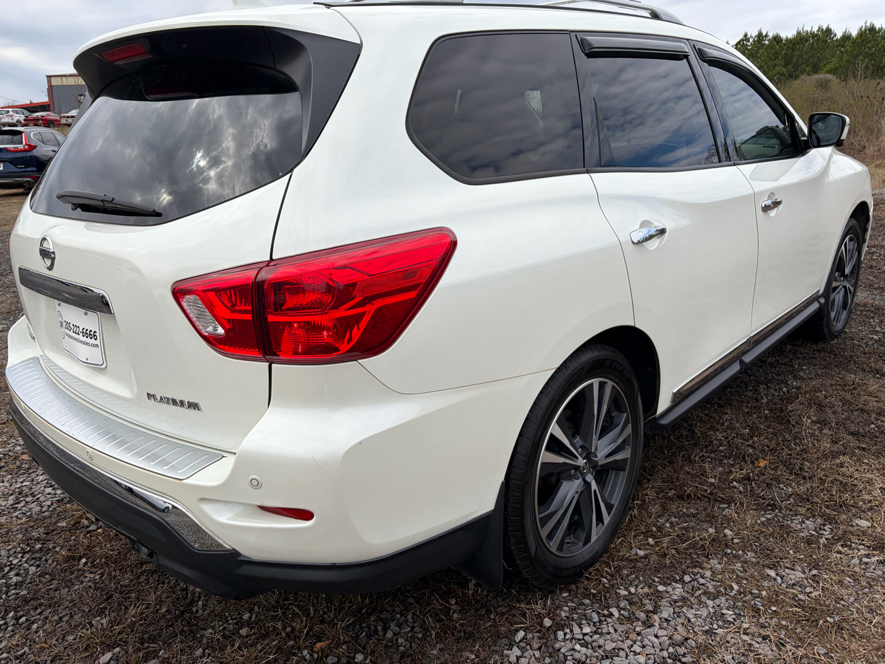 Nissan Pathfinder Platinum 2020