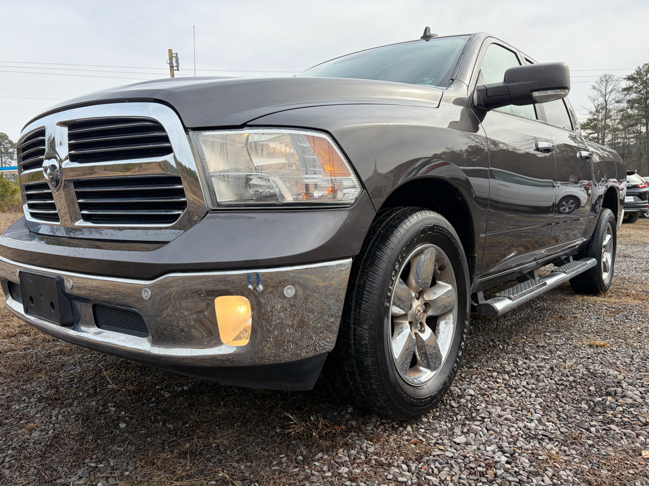2016 RAM 1500 SLT Crew Cab SWB 4WD