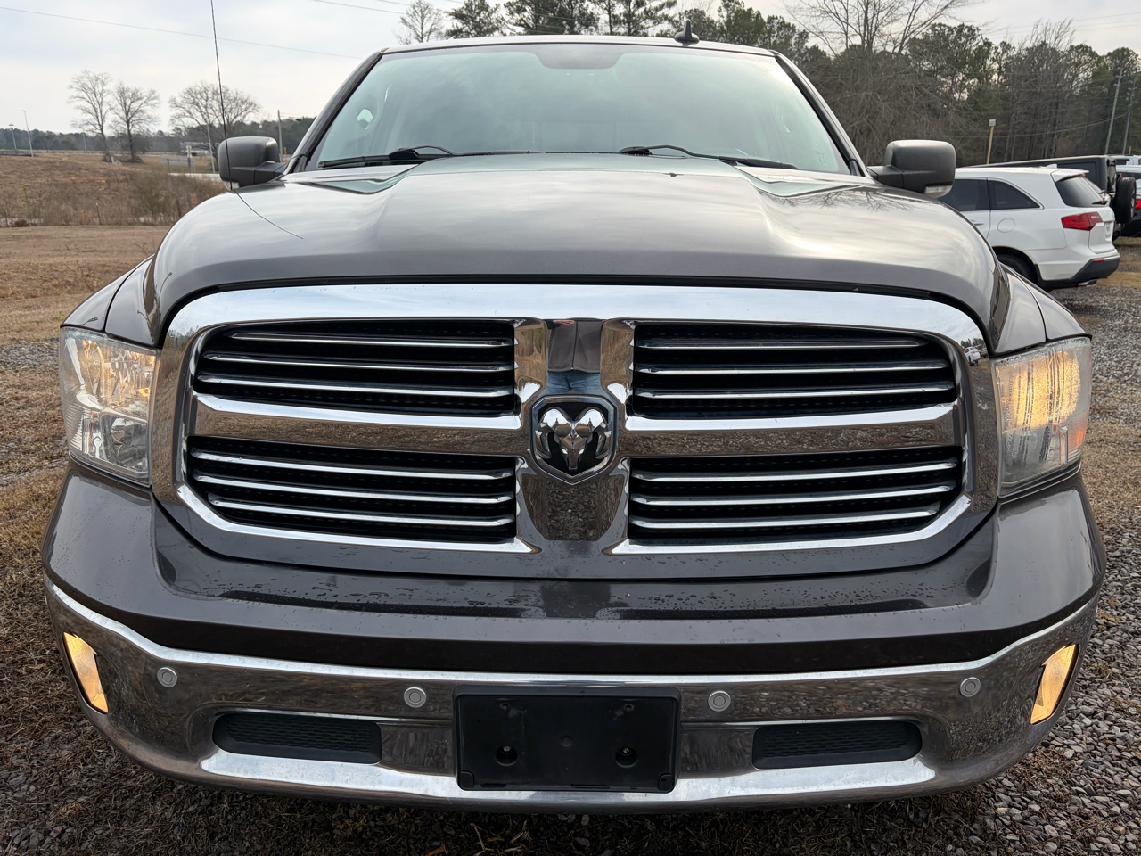 RAM 1500 SLT Crew Cab SWB 4WD 2016