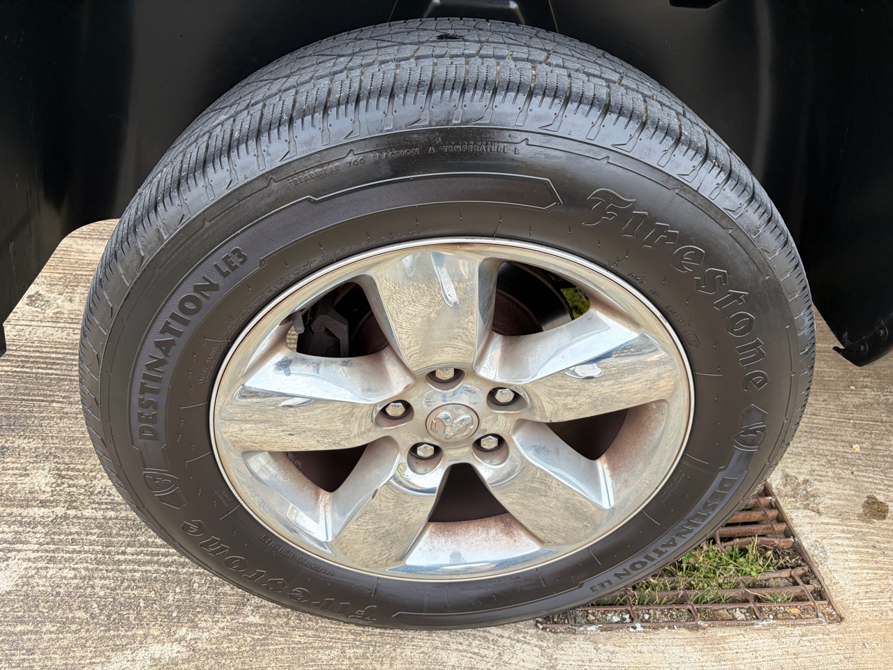 RAM 1500 SLT Crew Cab SWB 4WD 2016