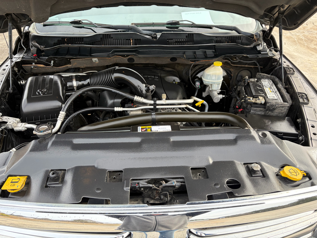 RAM 1500 SLT Crew Cab SWB 4WD 2016