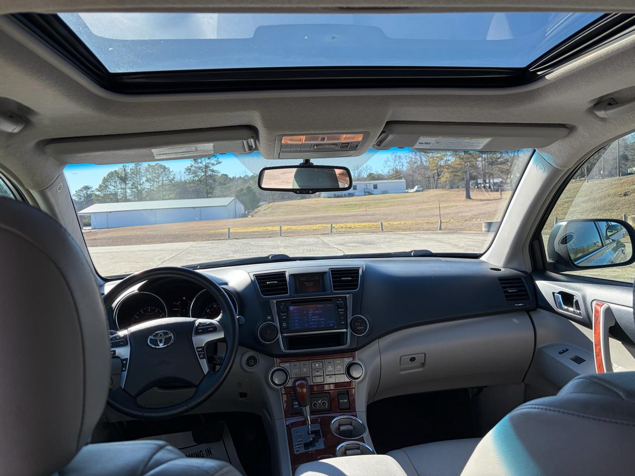 Toyota Highlander Limited 2WD 2013