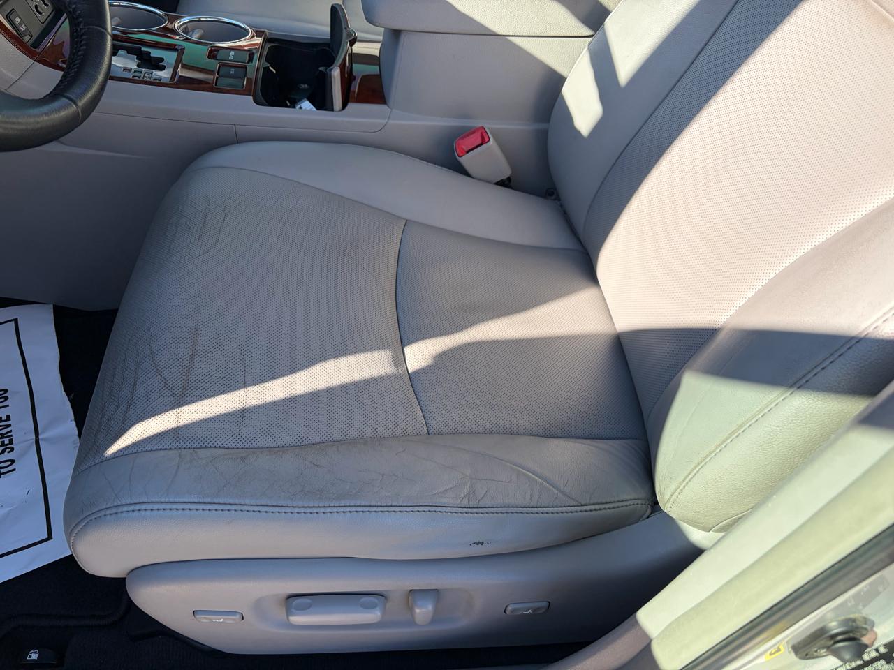 Toyota Highlander Limited 2WD 2013