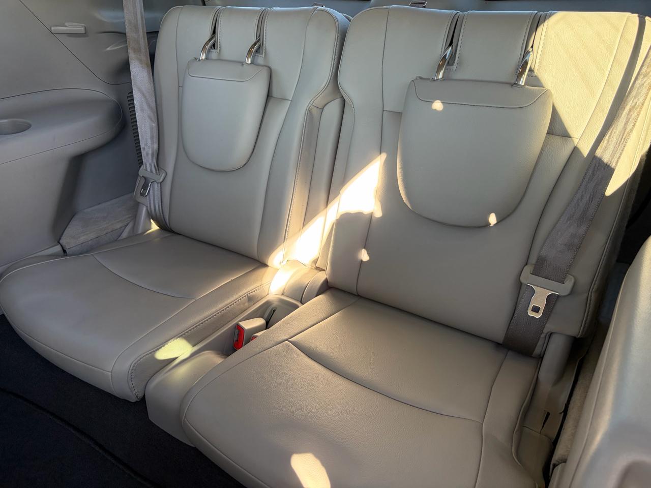 Toyota Highlander Limited 2WD 2013