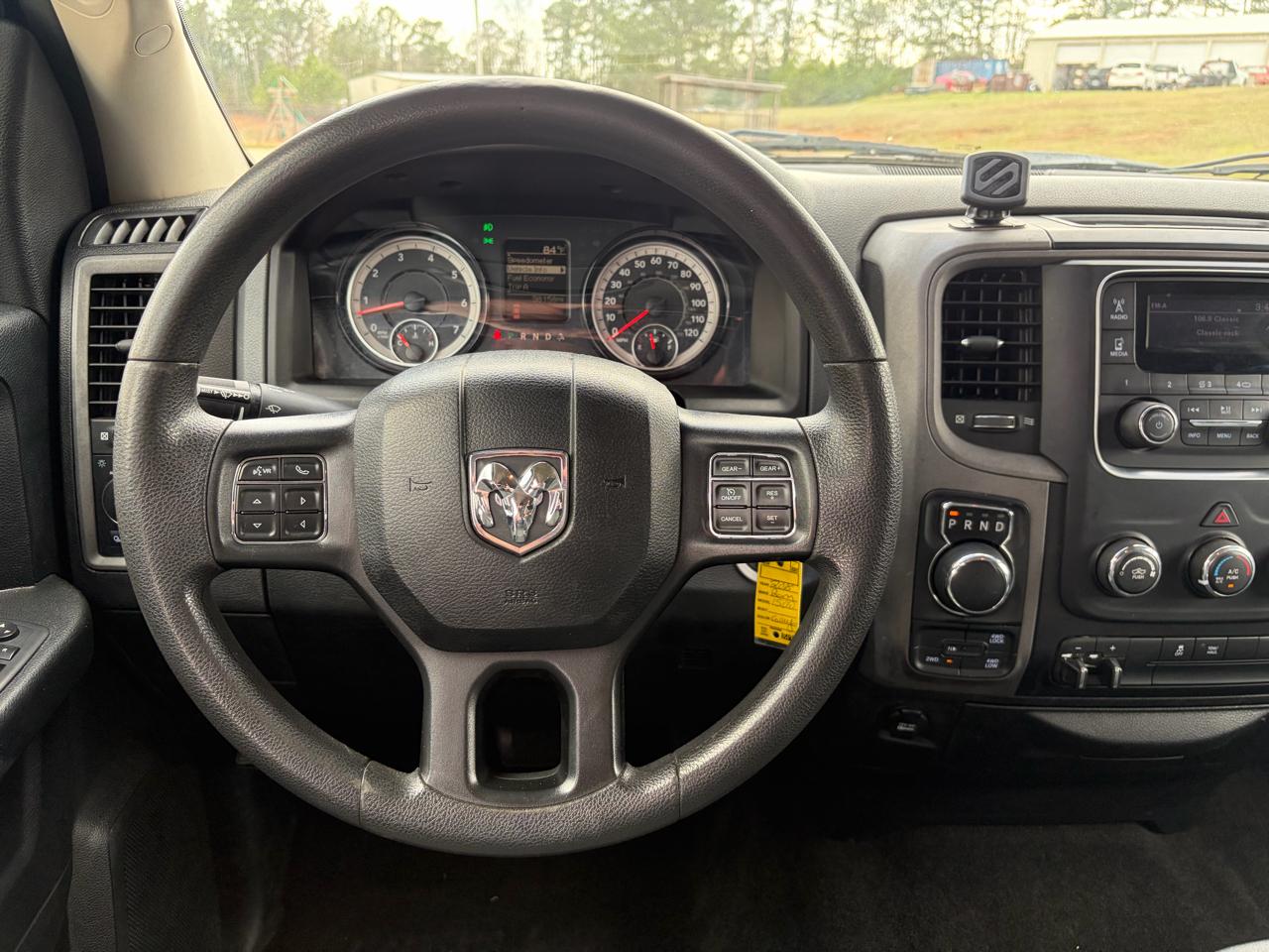 RAM 1500 Tradesman Crew Cab SWB 4WD 2018