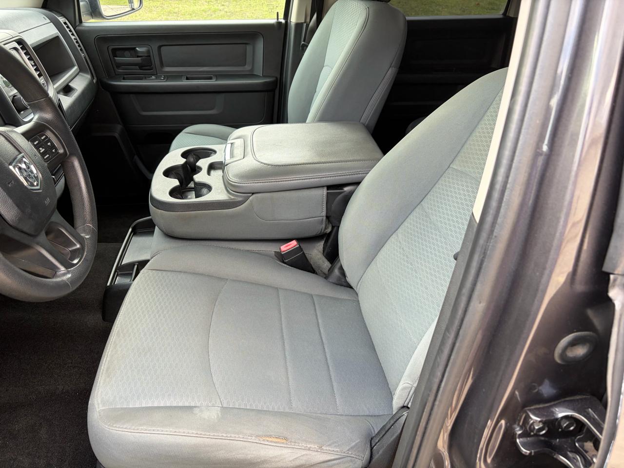 RAM 1500 Tradesman Crew Cab SWB 4WD 2018