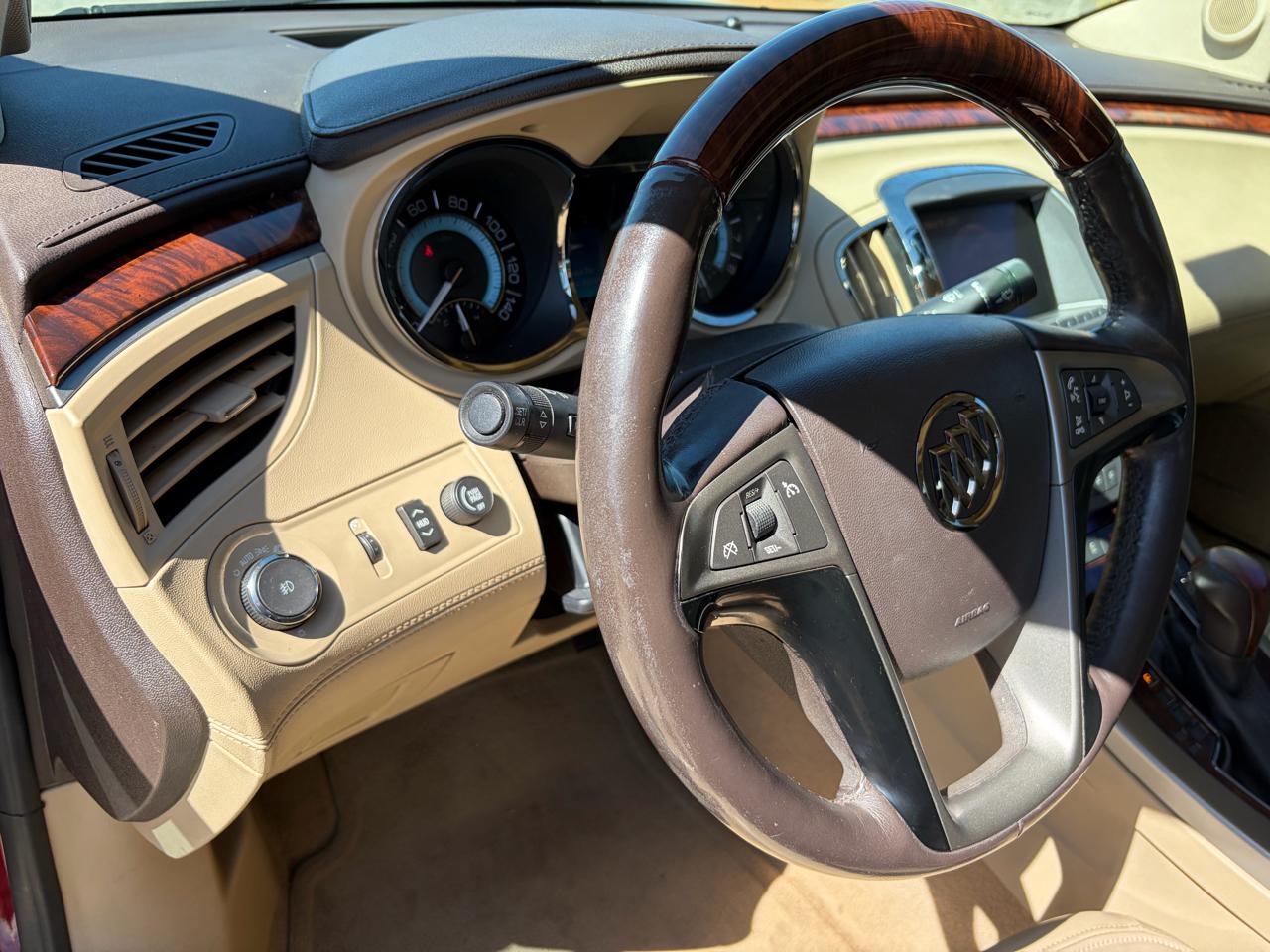 Buick LaCrosse CXS 2011