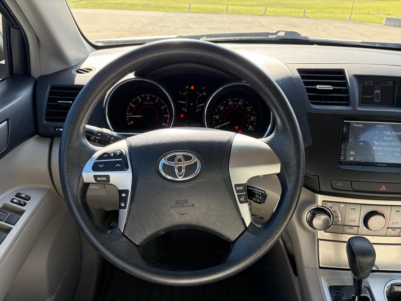 Toyota Highlander  2012