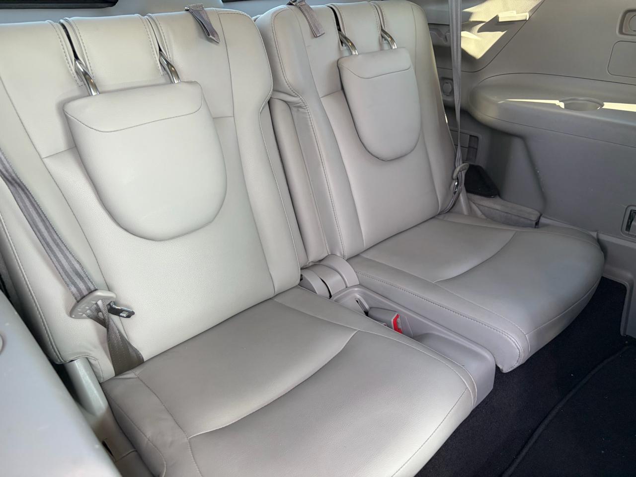 Toyota Highlander  2012